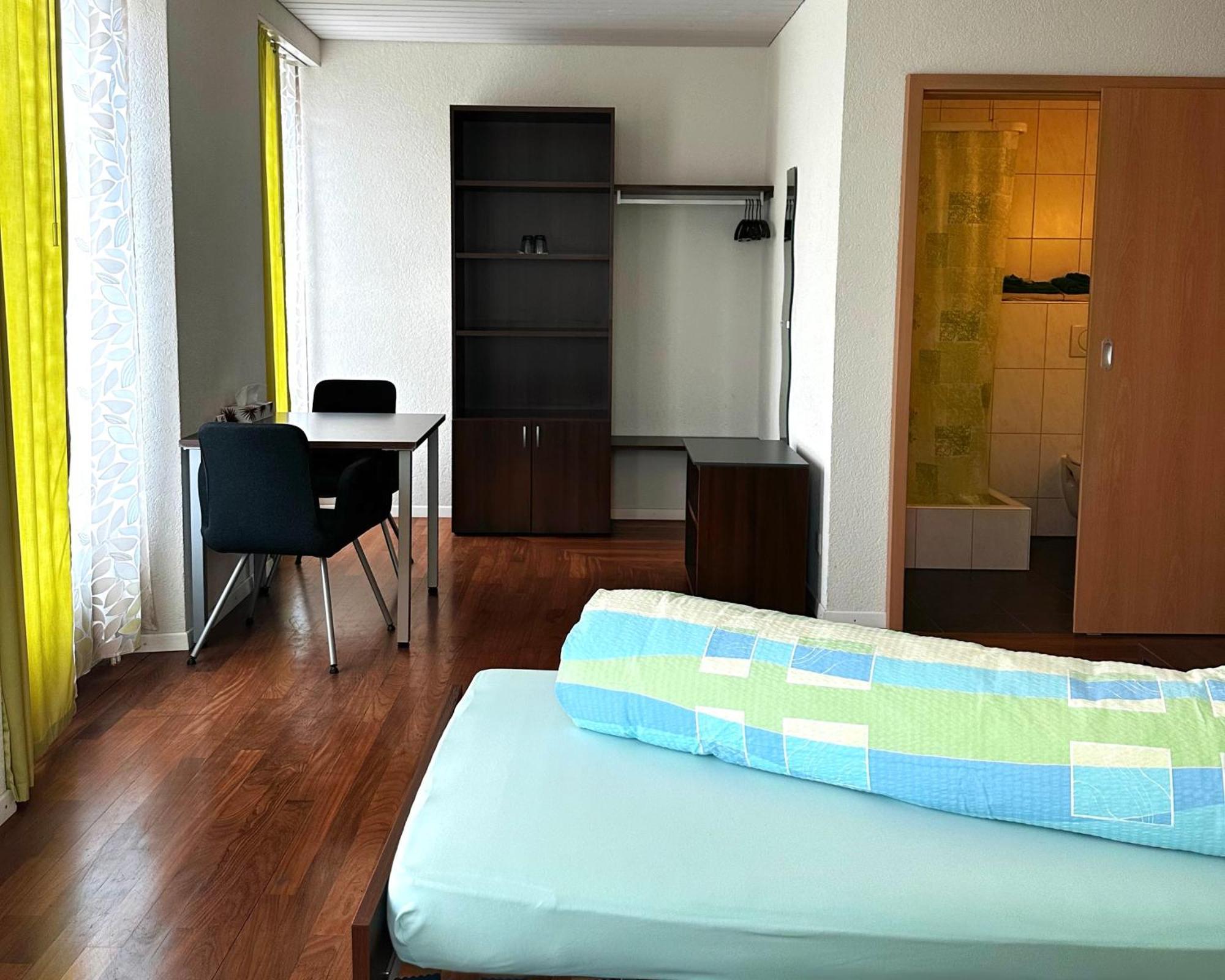 Hotel Loewen Monchaltorf Ngoại thất bức ảnh