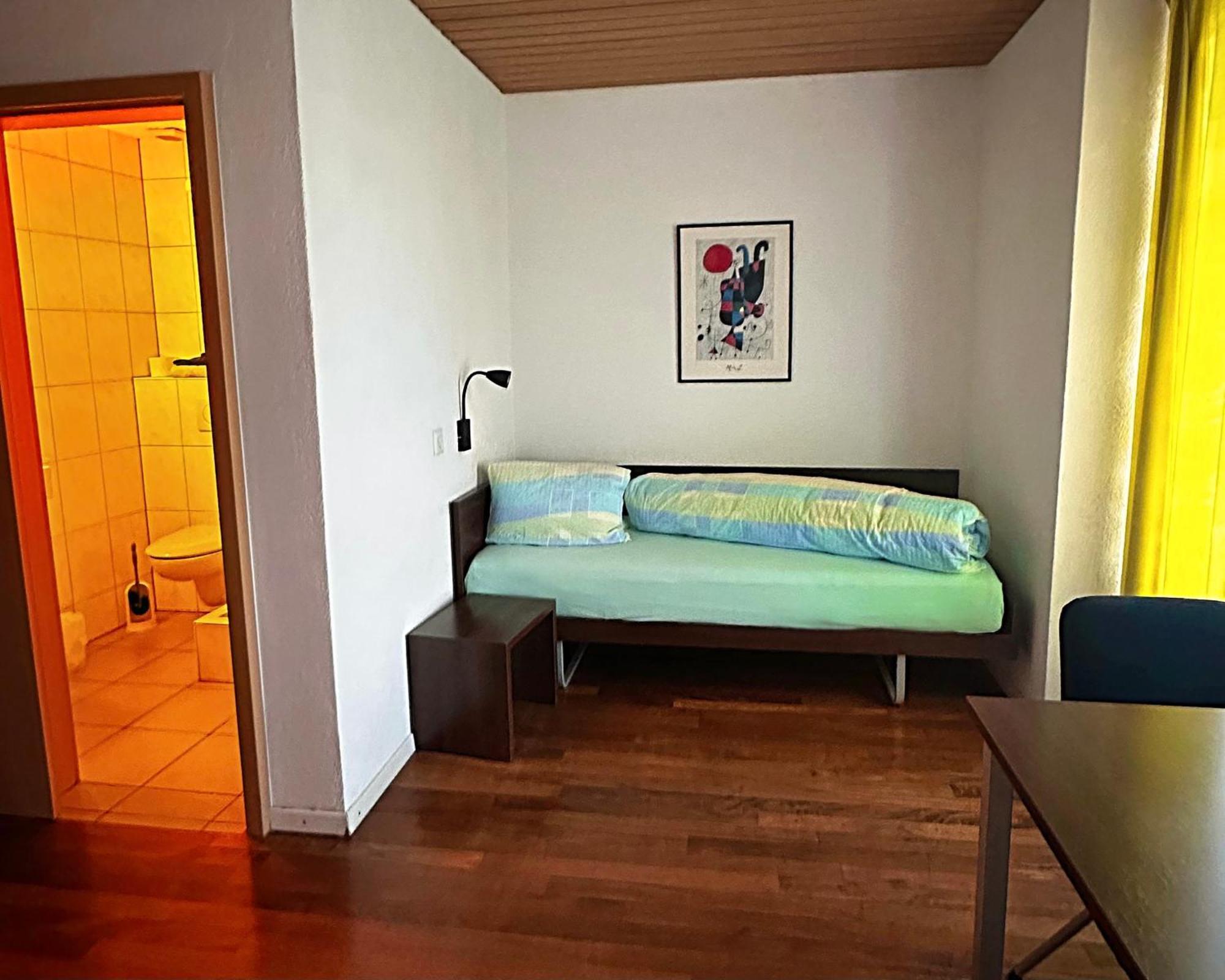 Hotel Loewen Monchaltorf Ngoại thất bức ảnh