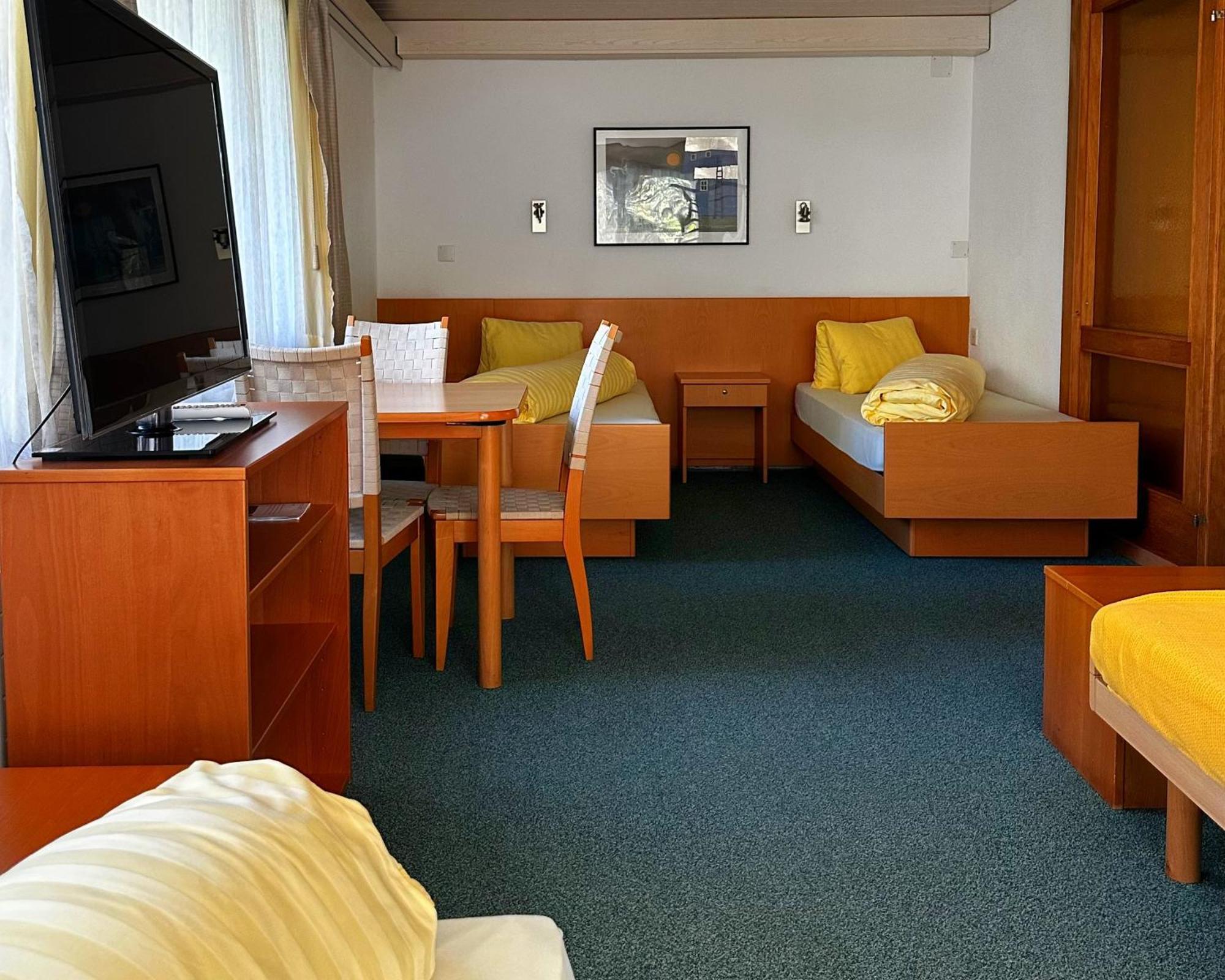 Hotel Loewen Monchaltorf Ngoại thất bức ảnh